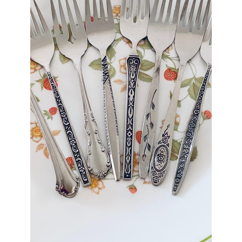 Vintage Mismatched Flatware Sets—Service for 8 (40 pieces) - Picture 4 of 9